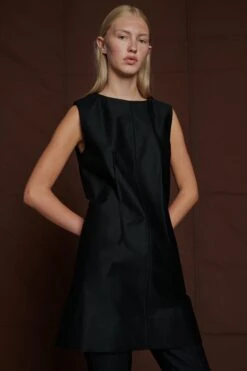 Soeur ROBE AMANDINE 10 Soeur ROBE AMANDINE -Soeur 02 011 AMANDINE EDGARD ALEXANDRA AZALEE ANTALIA 0039