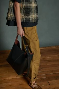 Soeur SAC SAUDADE 14 Soeur SAC SAUDADE -Soeur 02 017 ANKARA ARLETTE ANEMONE AVRIL SAUDADE TONY COLLECTION 0054