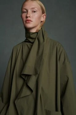 Soeur MANTEAU ALBATROS 12 Soeur MANTEAU ALBATROS -Soeur 02 022 ALDA ALBATROS ALISSIO ANEMONE ANDRA 0123