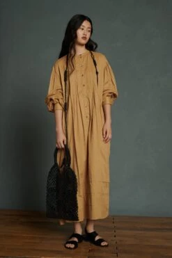 Soeur ROBE AMELIE 8 Soeur ROBE AMELIE -Soeur 05 026 AMELIE ALOIS AZALEE ANTIGONE 0007