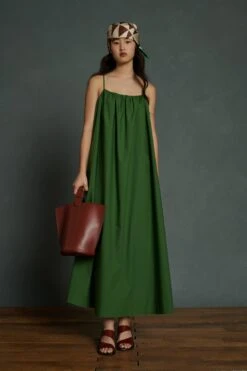 Soeur FOULARD CARRE 9 Soeur FOULARD CARRE -Soeur 05 029 ARIELLE ASTREE CARRE SAULMINI 0039 75e4167d c615 4e78 bfdb 6fb581ac4e56