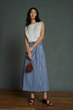 Soeur TEE-SHIRT AMAYA 14 Soeur TEE-SHIRT AMAYA -Soeur 05 034 REINE ALCESTE AMAYA ASTREE AMAL 0032 3169f2ec 7d8c 46ab a8b7 e5c096af1141