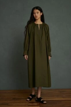 Soeur ROBE ALIETTE 19 Soeur ROBE ALIETTE -Soeur 07 008 ALIETTE1 AZALEE 0006