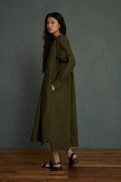 Soeur ROBE ALIETTE 20 Soeur ROBE ALIETTE -Soeur 07 008 ALIETTE1 AZALEE 0042