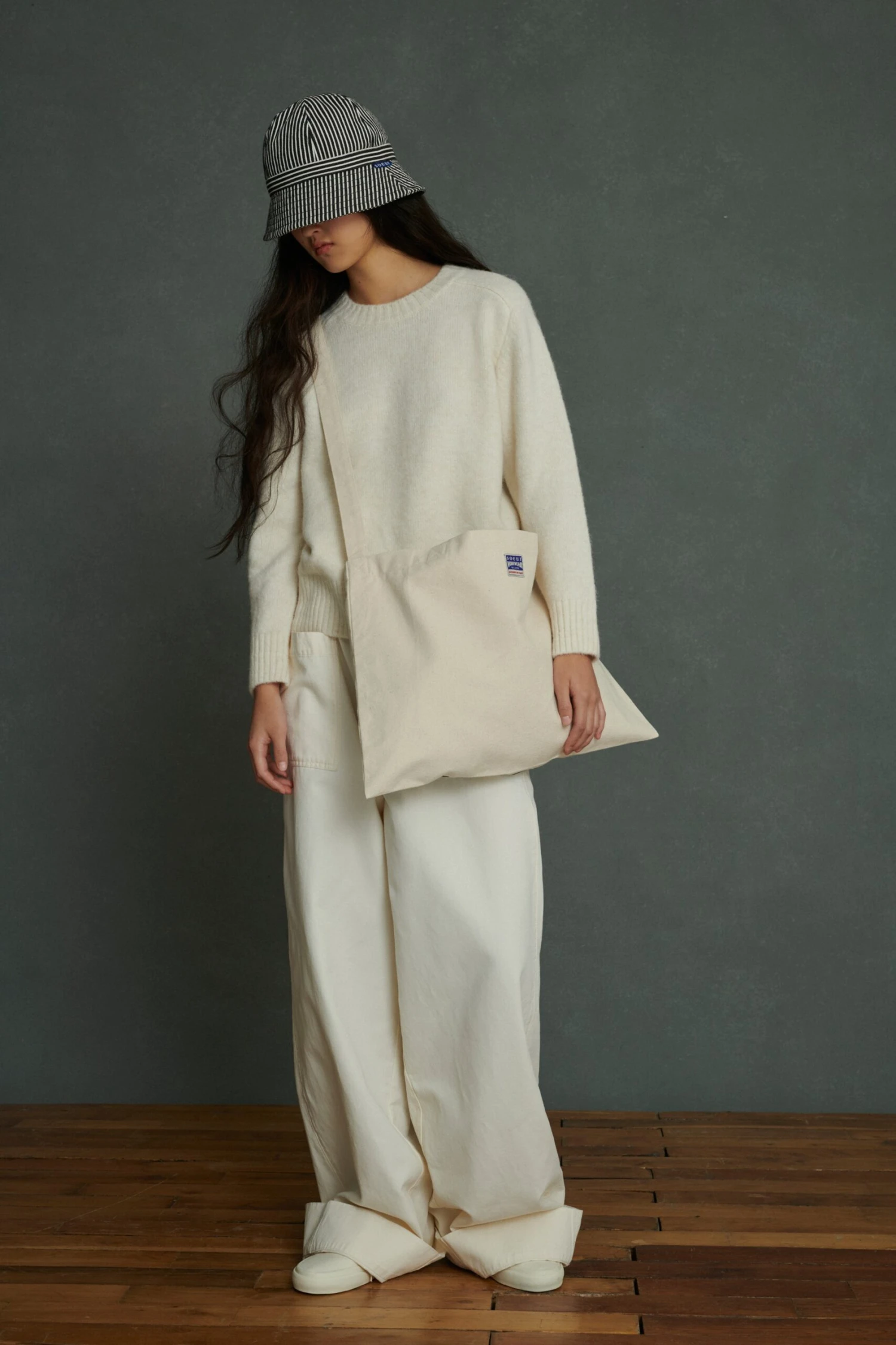 Soeur MAXI TOTE BAG 7 Soeur MAXI TOTE BAG – Image 5