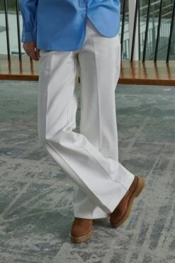 Soeur JEAN CALIFORNIA -Soeur 08 024 VANNES CALIFORNIA SERENA WILD SAUL 0032